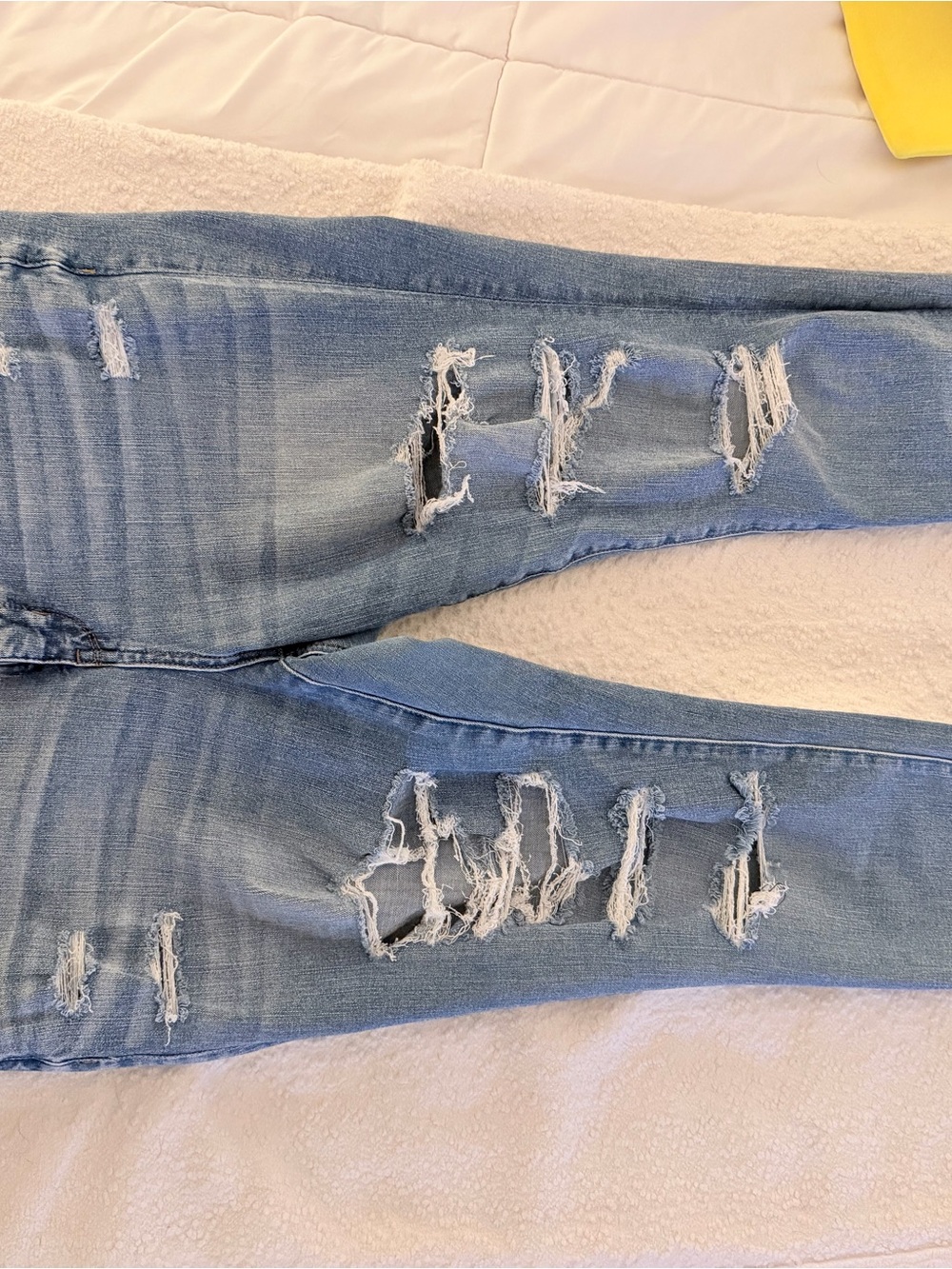 American Eagle Outfitters Light Blue Distressed Skinny Jeans